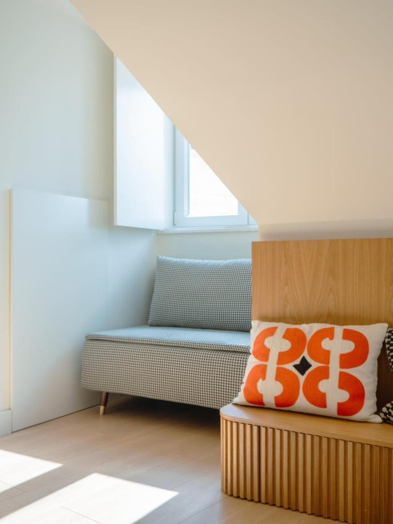 Chic 1br Duplex W/ac Santa Catarina | By Airnest Lisbon