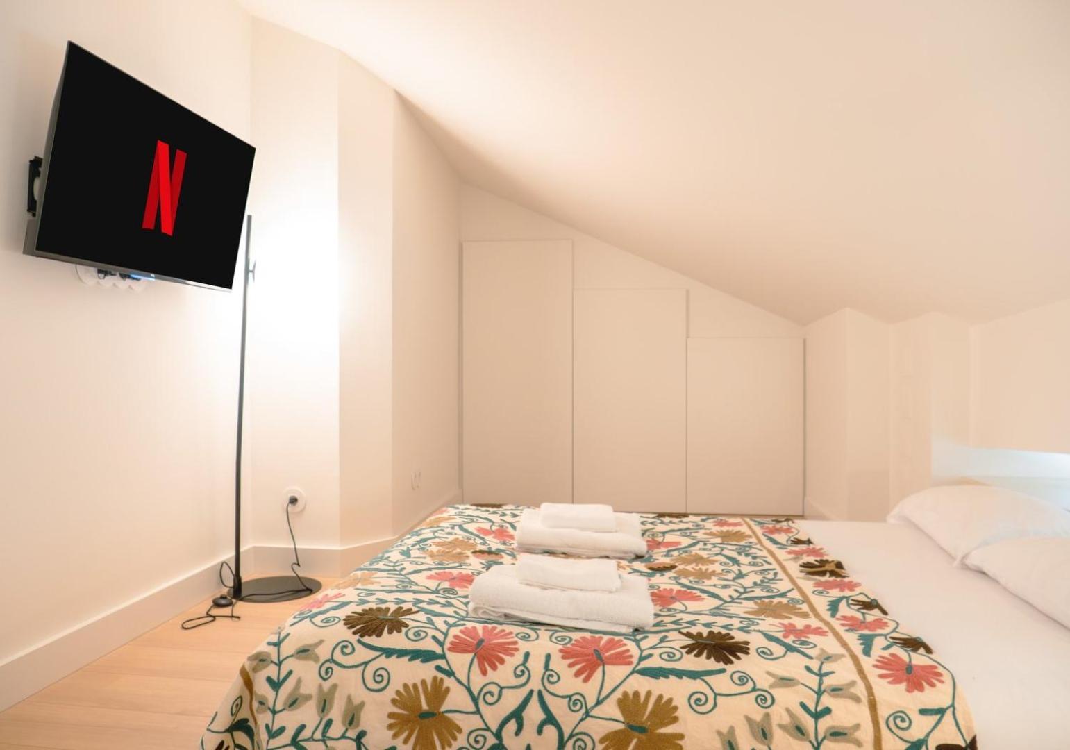 Apartment Chic 1br Duplex W/ac Santa Catarina | By Airnest Lisbon
