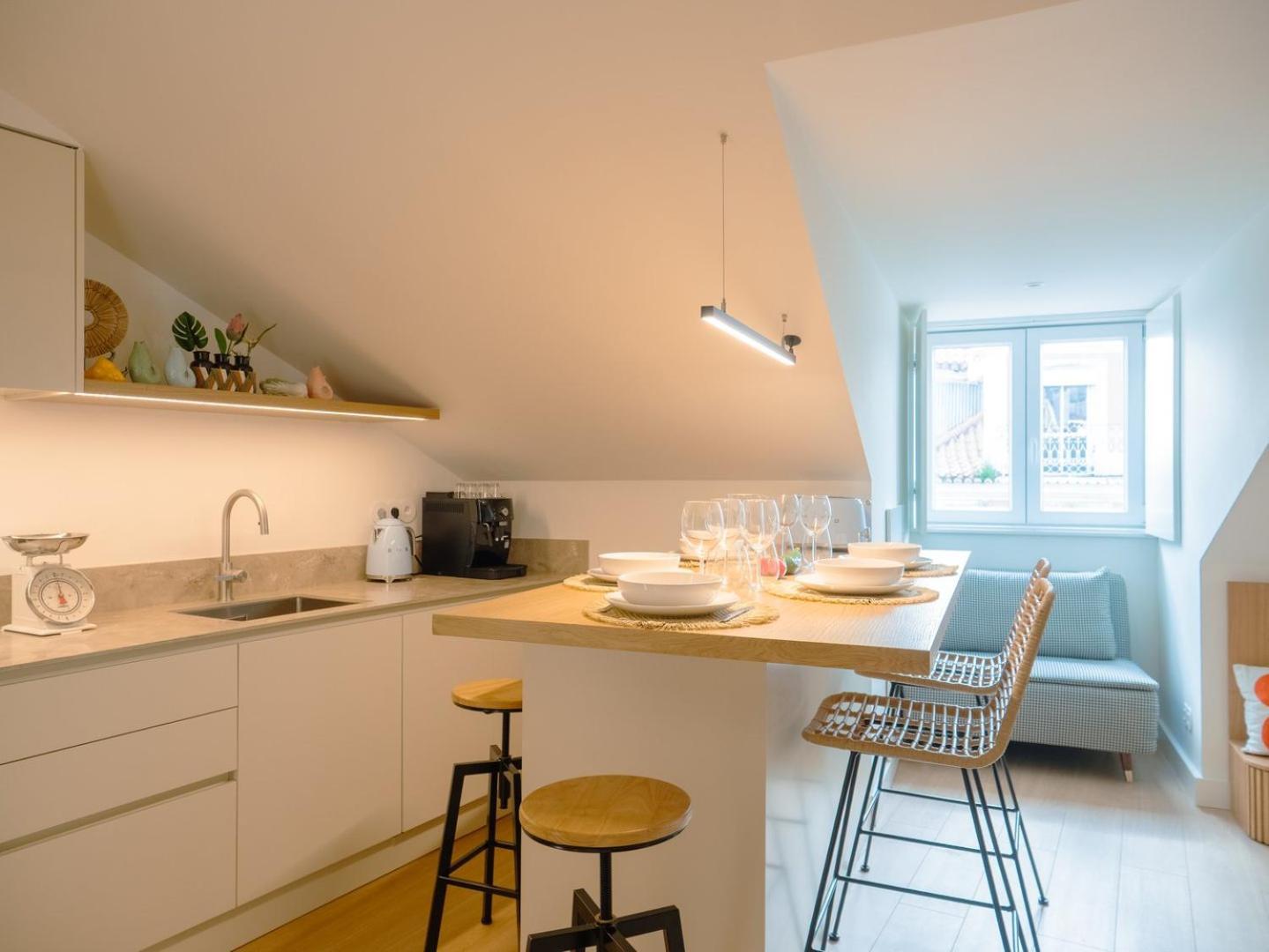 Apartment Chic 1br Duplex W/ac Santa Catarina | By Airnest Lisbon